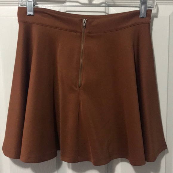 Skater skirt - Picture 2 of 2